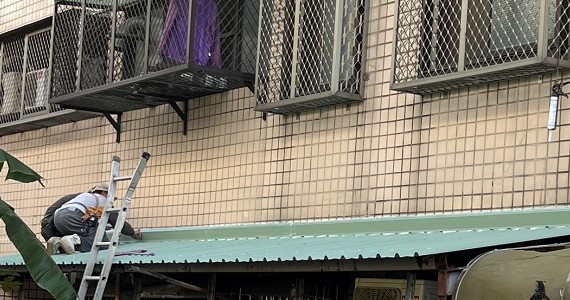 JS鐵皮進行台中鐵皮屋修繕工程現場勘查