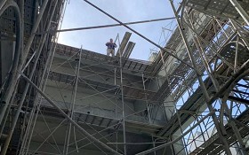 鄭氏鷹架團隊進行安全檢查